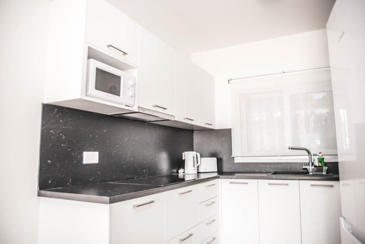 Lovely One Bedroom Apartment With Nice View Kissonerga Extérieur photo