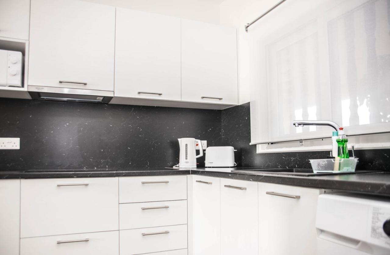 Lovely One Bedroom Apartment With Nice View Kissonerga Extérieur photo